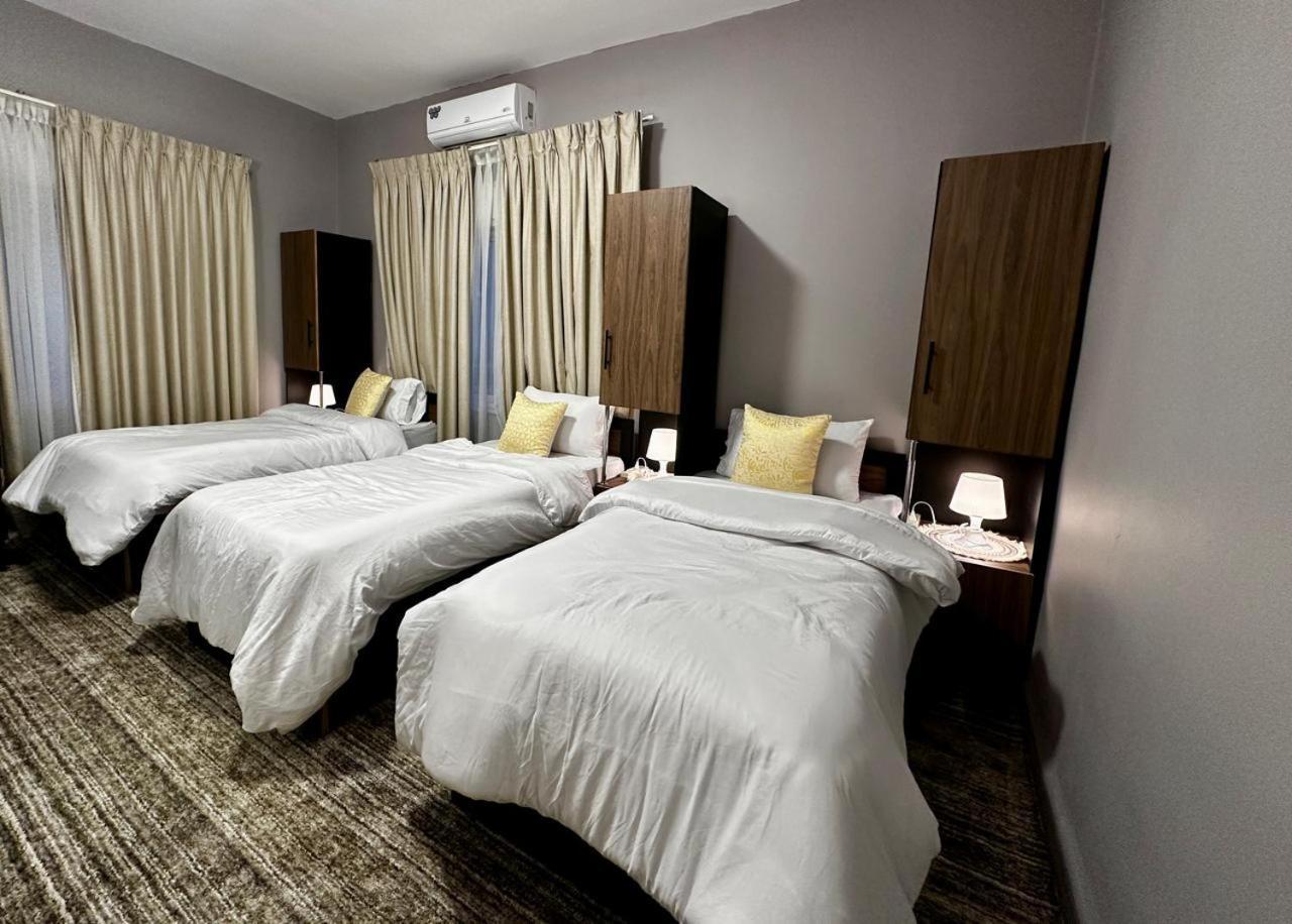 Beit Ahlan Hotel Amman Bagian luar foto