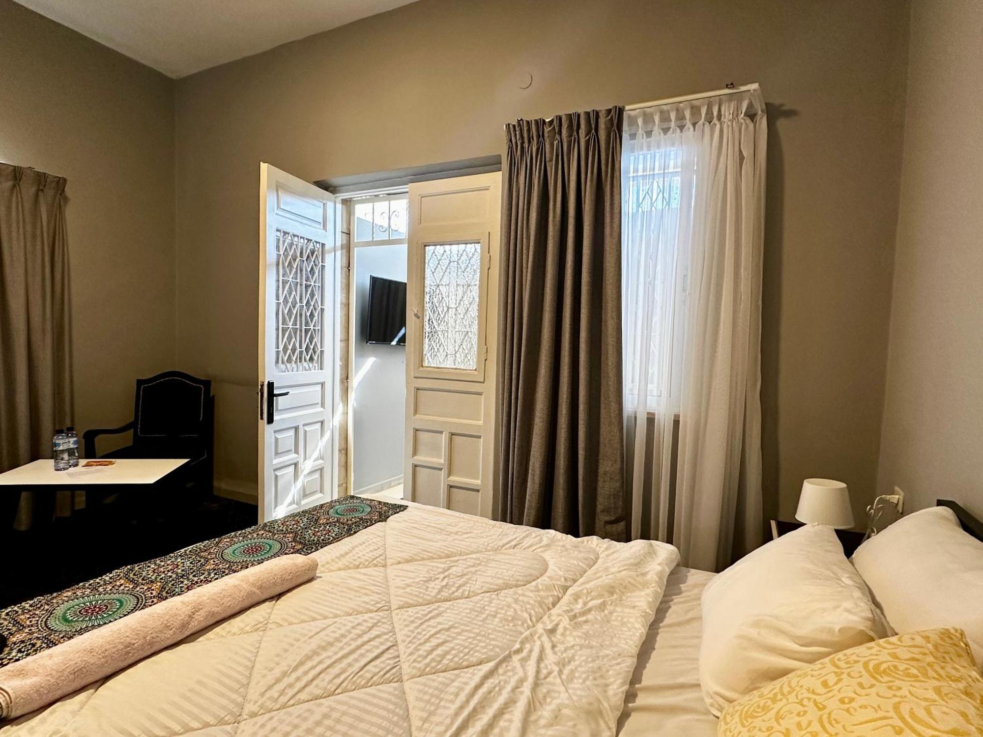 Beit Ahlan Hotel Amman Bagian luar foto