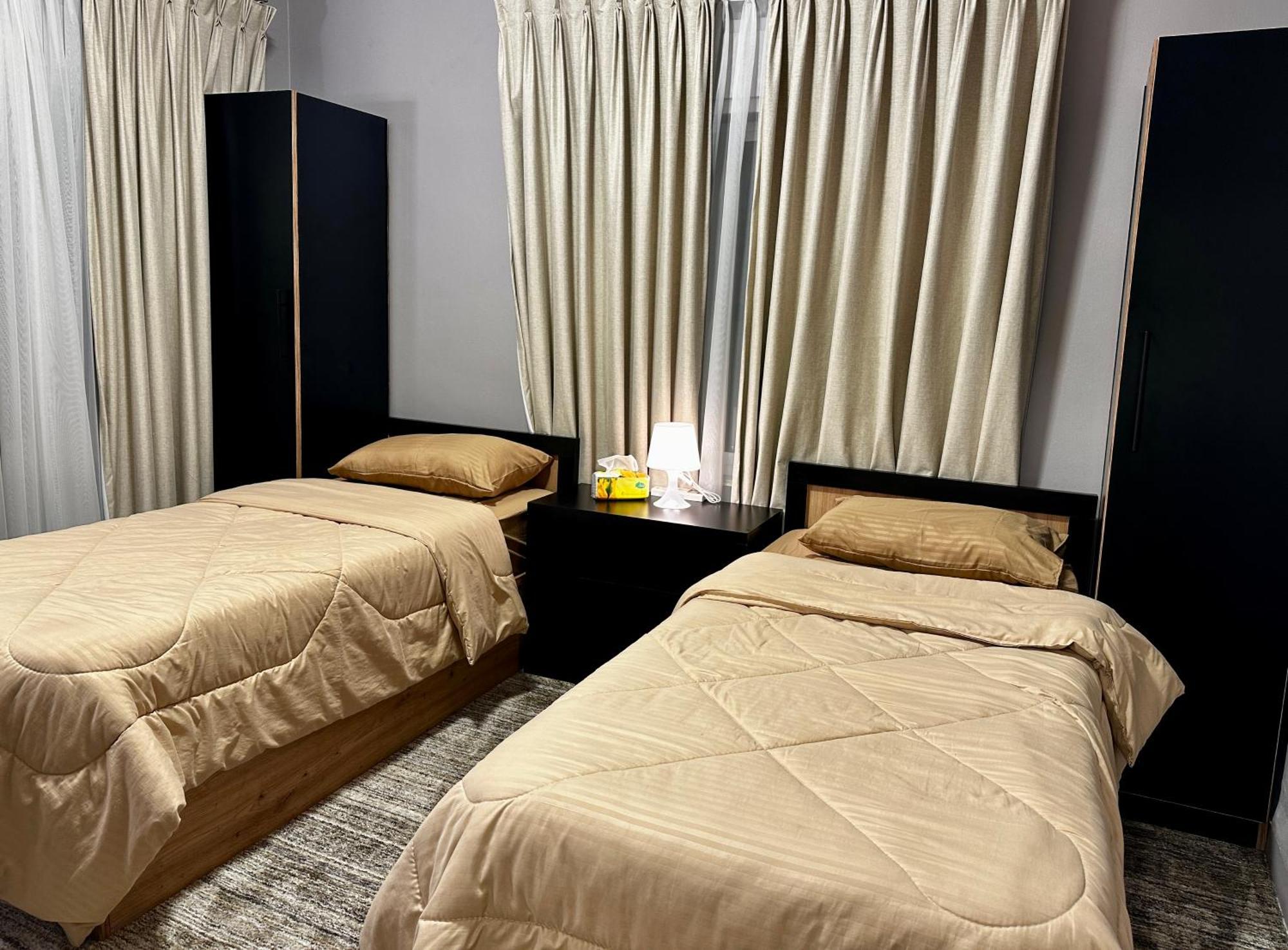 Beit Ahlan Hotel Amman Bagian luar foto