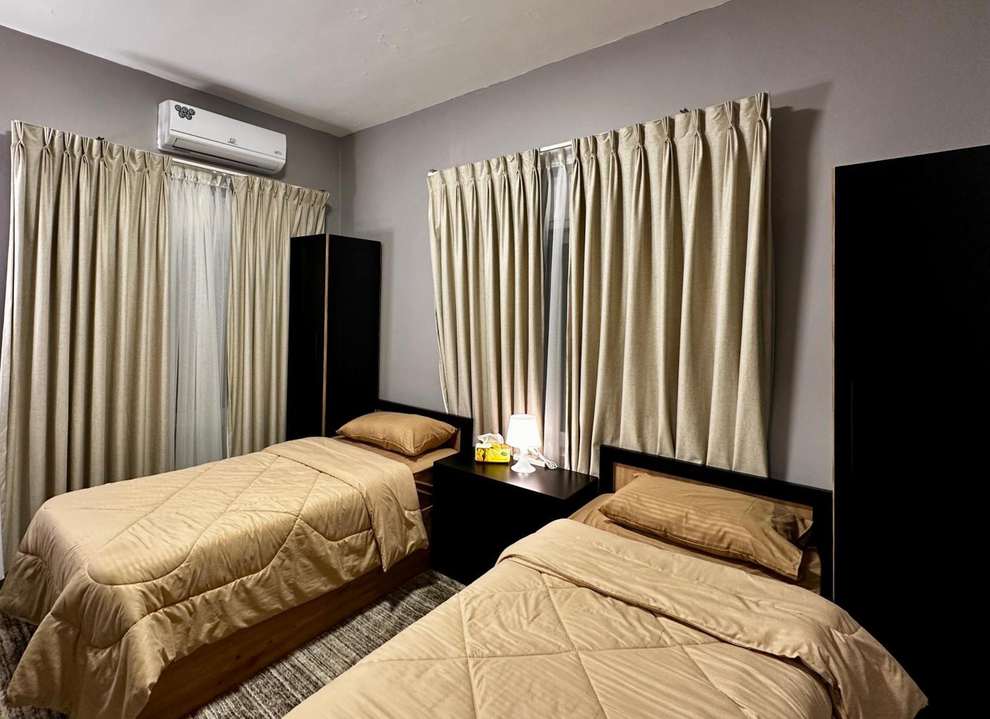Beit Ahlan Hotel Amman Bagian luar foto