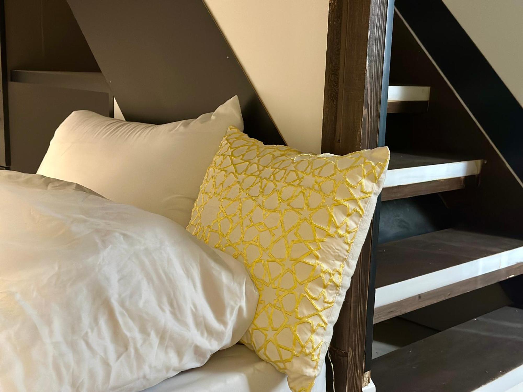 Beit Ahlan Hotel Amman Bagian luar foto
