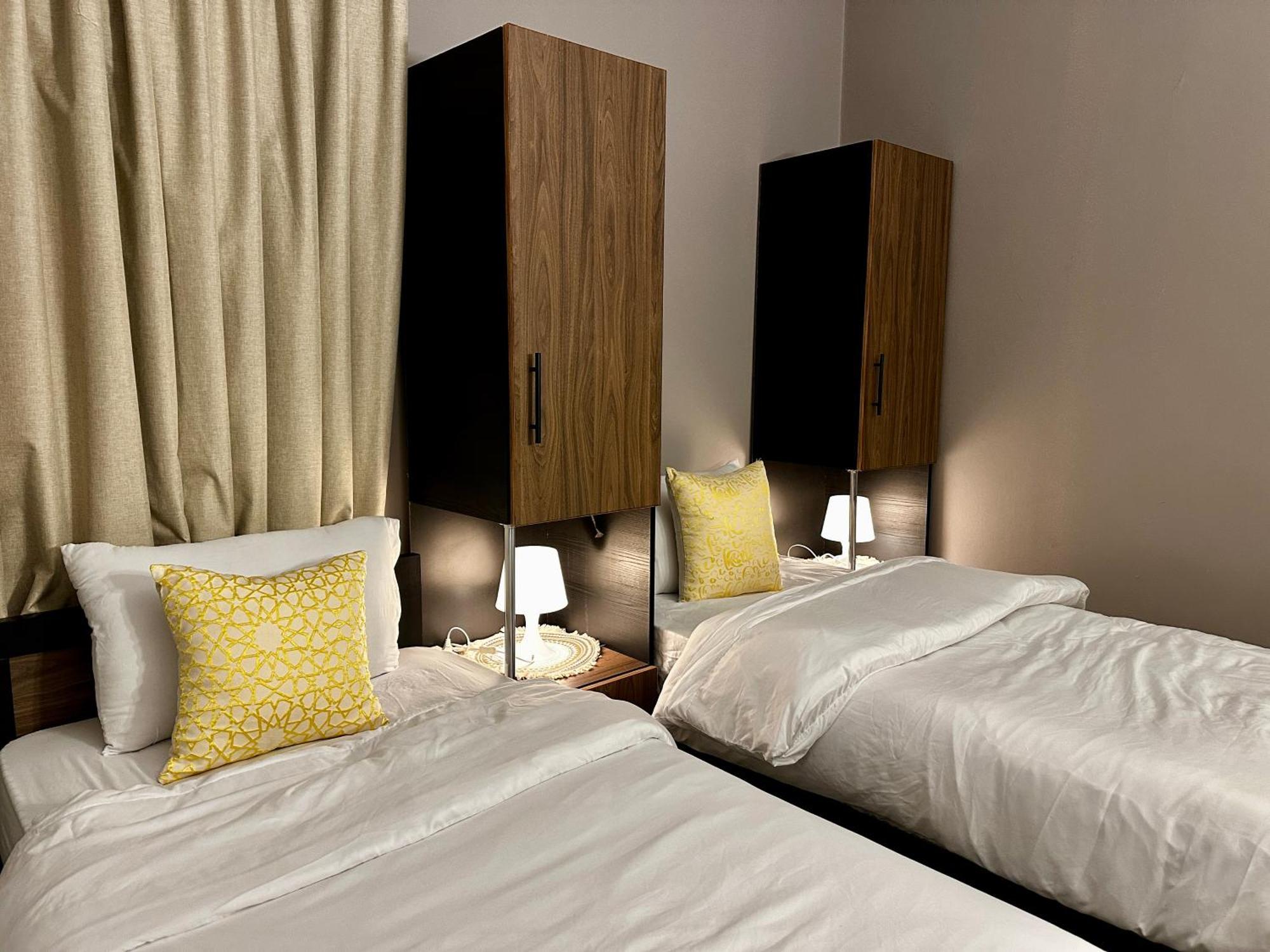 Beit Ahlan Hotel Amman Bagian luar foto