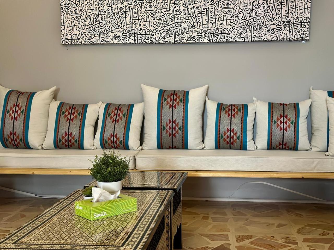 Beit Ahlan Hotel Amman Bagian luar foto
