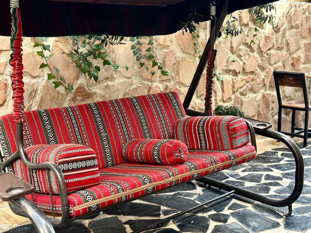Beit Ahlan Hotel Amman Bagian luar foto