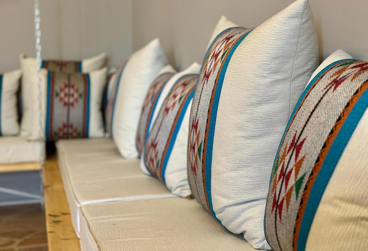 Beit Ahlan Hotel Amman Bagian luar foto